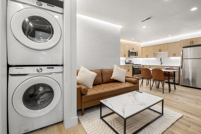 Foto del edificio - 2414 Dwight Way