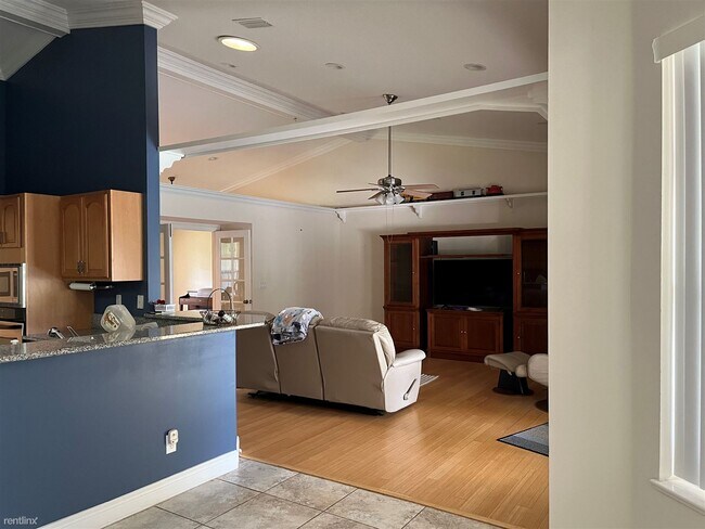 Foto del edificio - 4 br, 3 bath House - 510 Southwest South C...