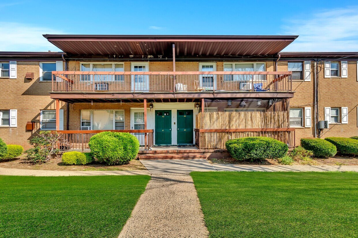 Foto principal - 55 Gill Ln