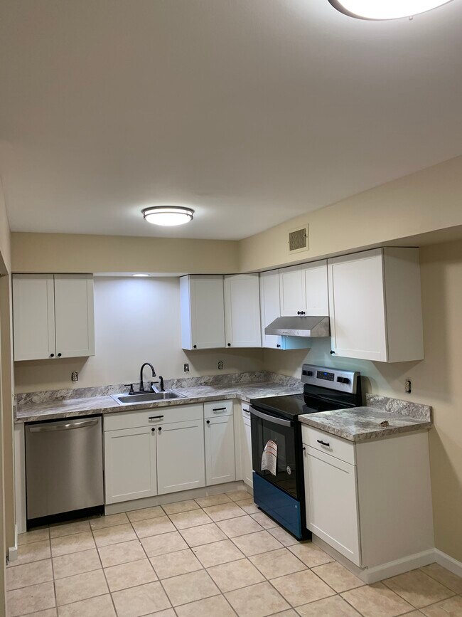 Foto del edificio - 974 E Oak St