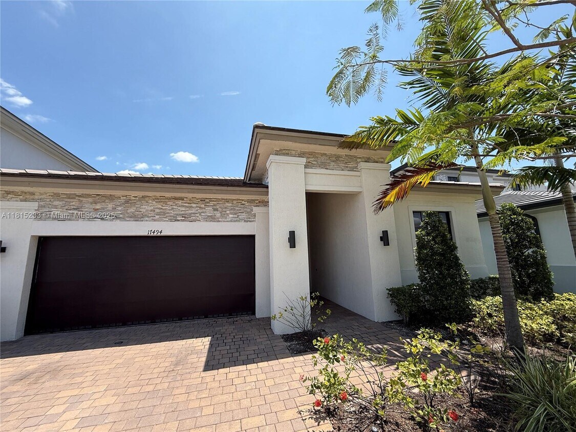 Foto principal - 17494 SW 41st St