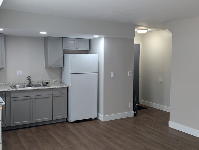 Foto del edificio - 3403 Kenbrooke Ct