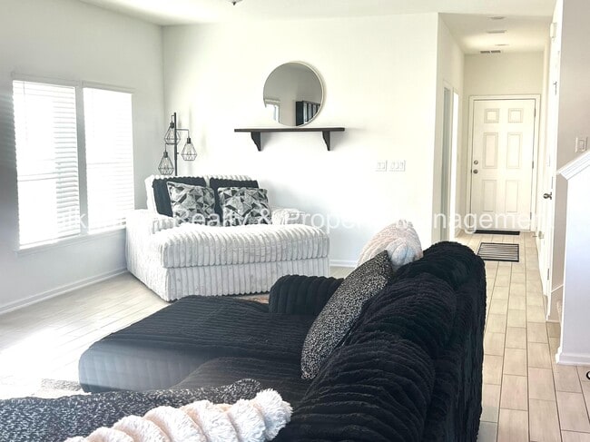 Photo - 377 Brookgreen Wy House