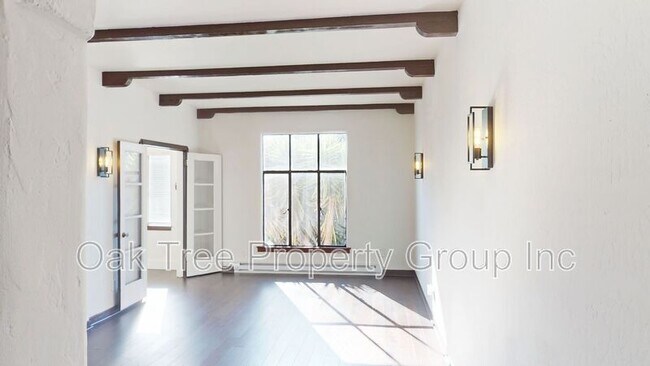 Building Photo - 2936 Schyler St