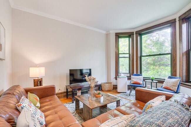 Foto del edificio - 5429 S Blackstone Ave