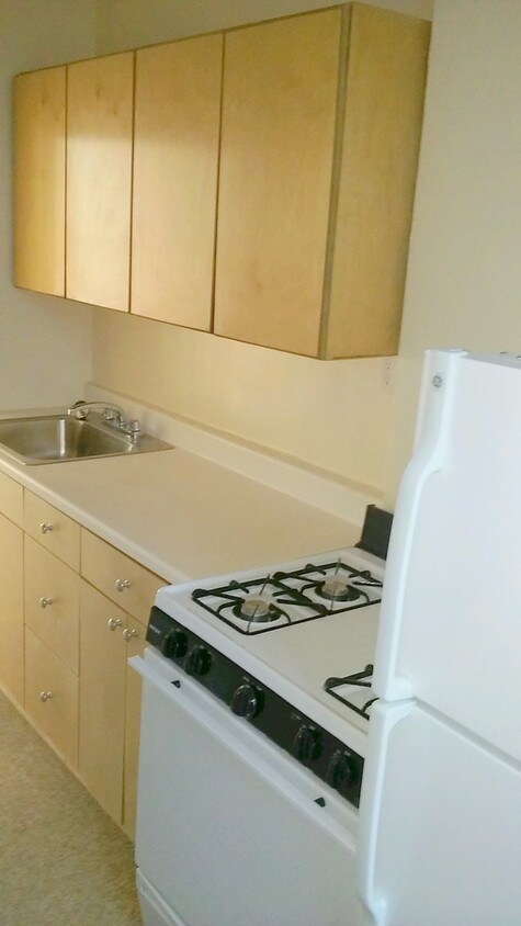 Primary Photo - 4011 34th Ave