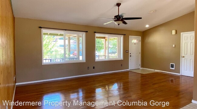 Building Photo - 3 br, 2 bath House - 118 Pahatu