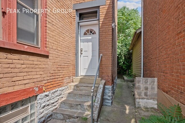 Photo - 2322 Chickasaw St Apartment