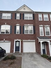 Building Photo - 3179 Mill Springs Cir NE