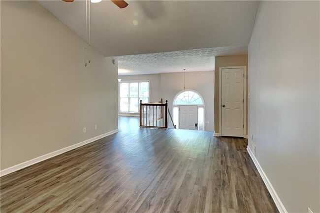 Building Photo - 312 Sterling Trail