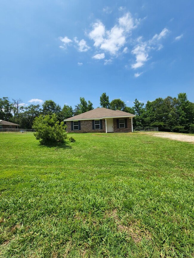 Building Photo - 2266 FM 2864