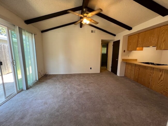 Foto del edificio - 8947-8949 El Oro Plaza Dr