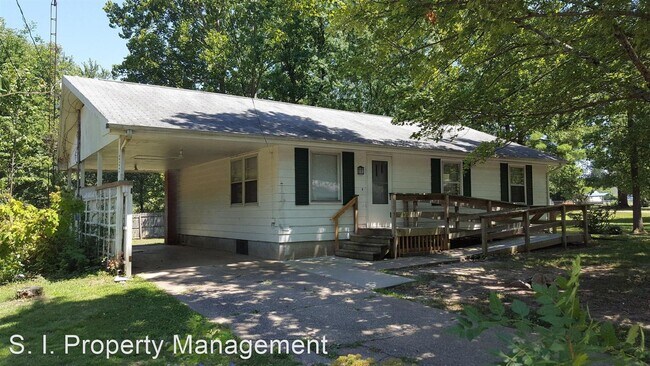 Building Photo - 3 br, 1.5 bath House - 505 S. Orchard