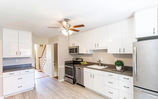 Foto del edificio - Charming Townhouse in Diamond Farms Commun...