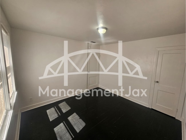 Foto del edificio - 1025 Powhattan St