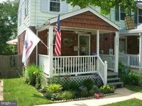Building Photo - 5870 Edgehill Dr