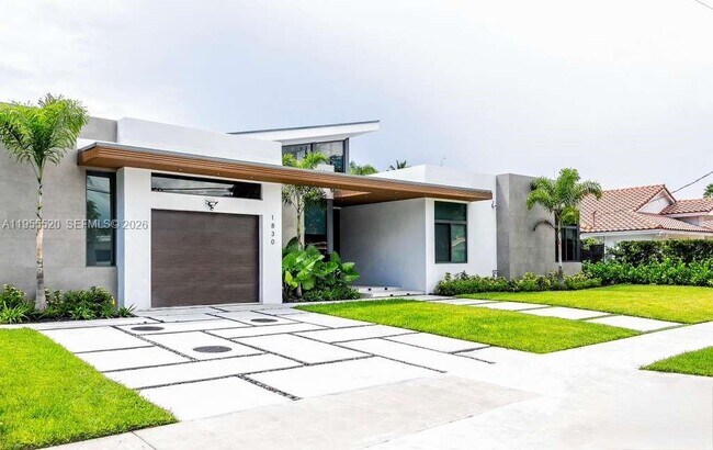 Building Photo - 1830 NE 193rd St