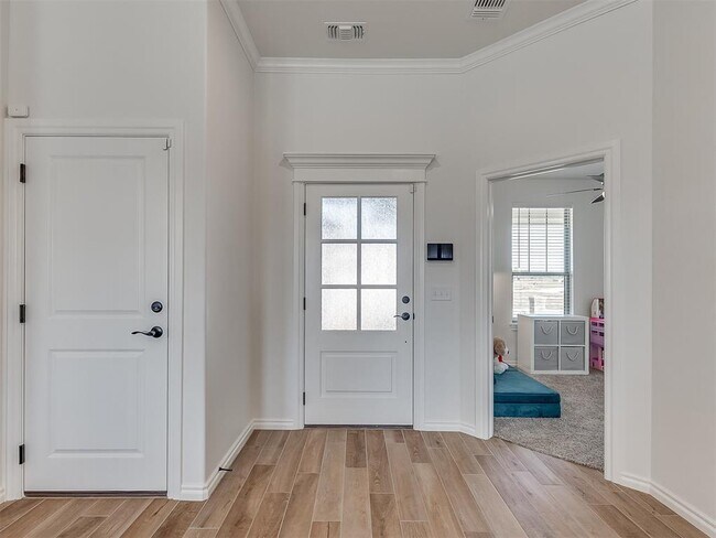 Foto del edificio - 1718 Zayden Ln