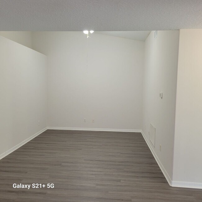 Foto del edificio - $1495 - 3/2/1 - Palm Coast - Duplex - Move In Special