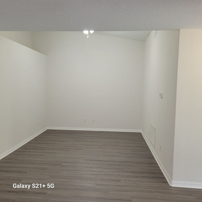 Foto del edificio - $1495 - 3/2/1 - Palm Coast - Rent Free in 2025