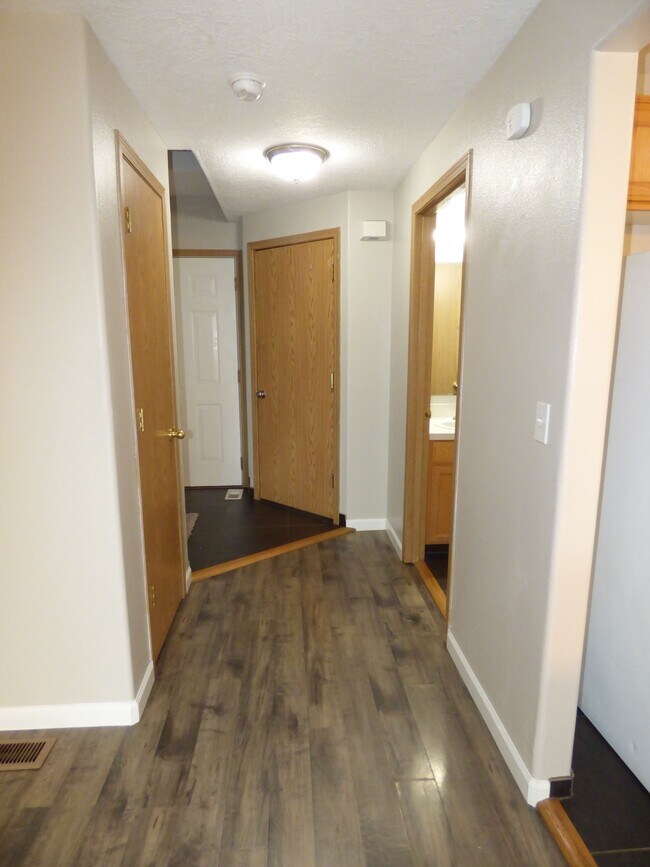 Building Photo - 104 Rice Ln