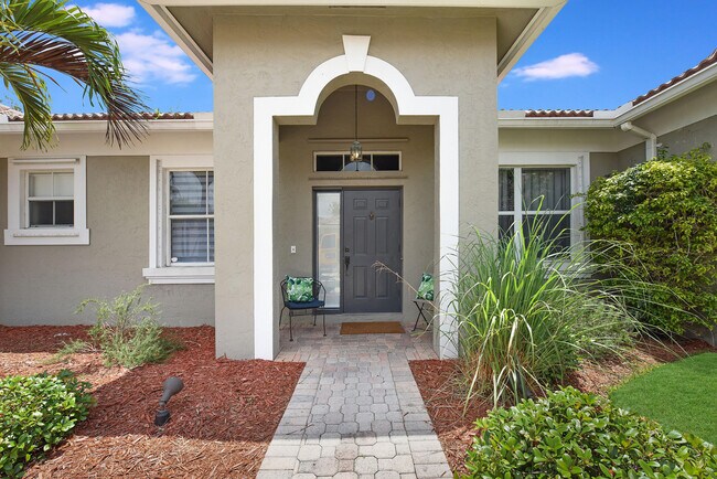 Building Photo - 1834 Capeside Cir