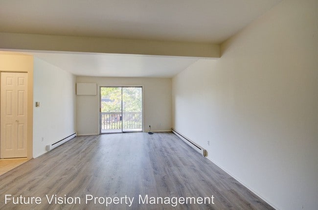 Building Photo - 559 Ashland Ave