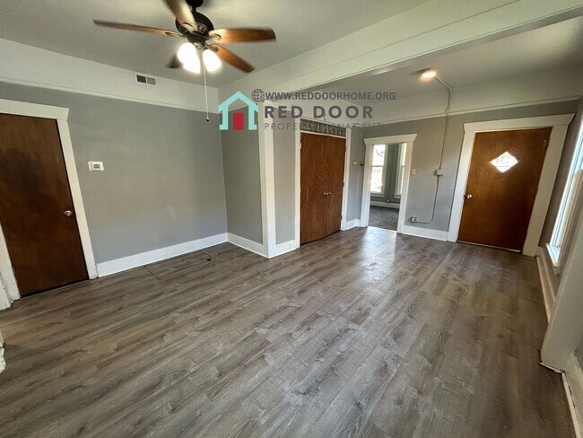 Foto del edificio - Spacious 2 Bed, 1 Bath Apartment – $1,100/...