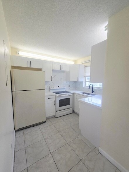 Photo - 3196 49th Ln S House