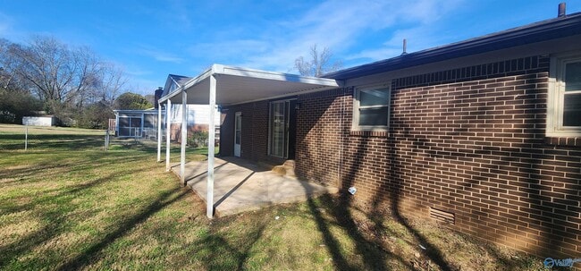 Building Photo - 3810 NW Millbrae Dr