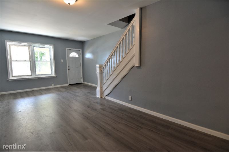 Primary Photo - 4 br, 1 bath House - 322 Hanover Ave