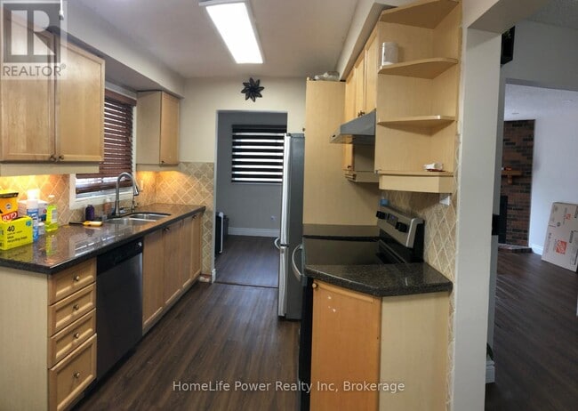 Building Photo - 14 Sparrow Ct