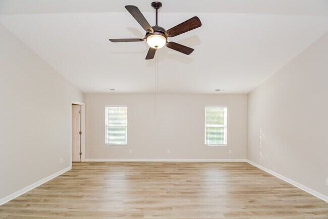 Building Photo - 235 Chadford Pl