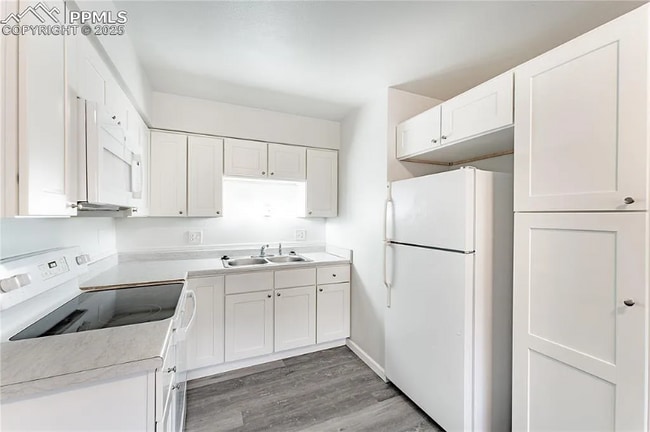 Photo - 2155 King St Apartment