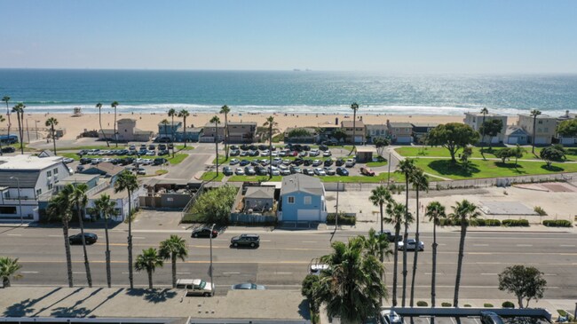 Building Photo - 17165 Pacific Coast Hwy