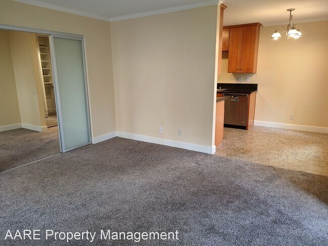 Building Photo - 1 br, 1 bath House - 8680 Via Mallorca F