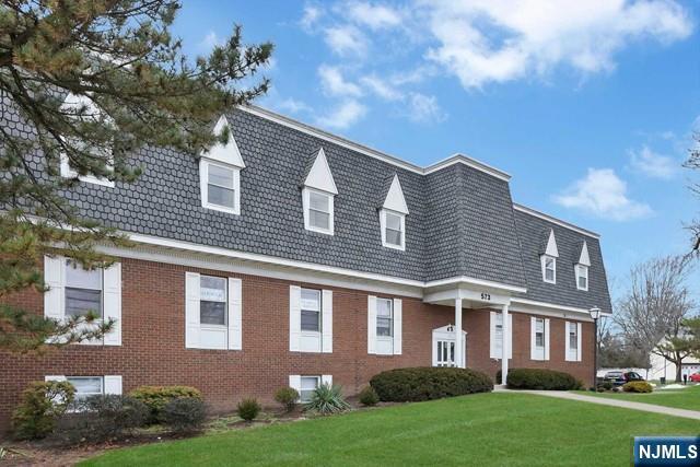 Foto del edificio - 573 Valley Rd