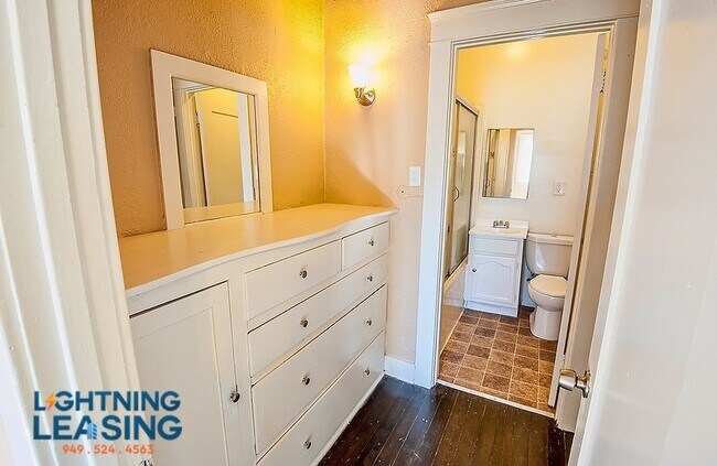 Foto del edificio - 2735 1/2 San Marino St-103D
