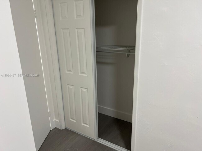 Building Photo - 1185 NW 134th St