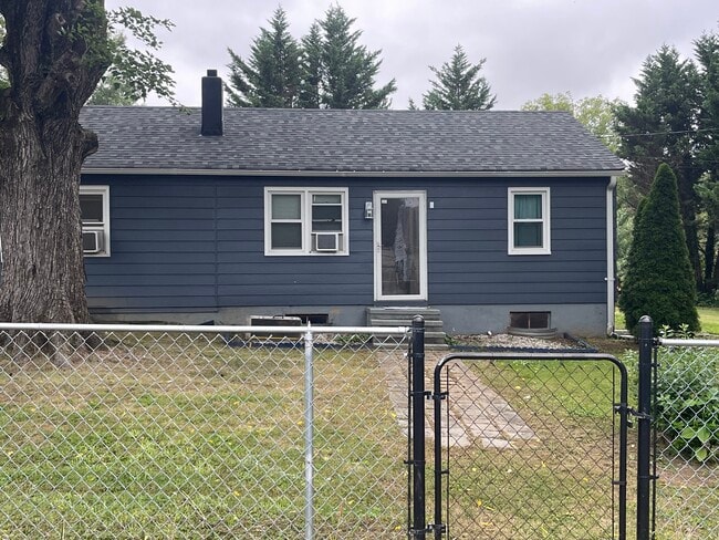 Building Photo - 44 S Woodlawn Ave