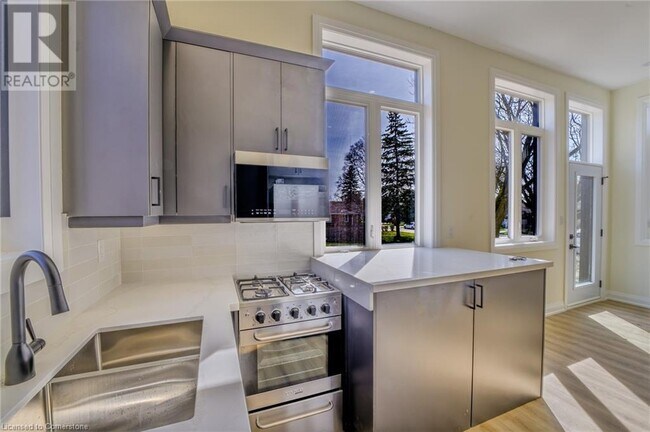 Photo du bâtiment - 77 W 4th St