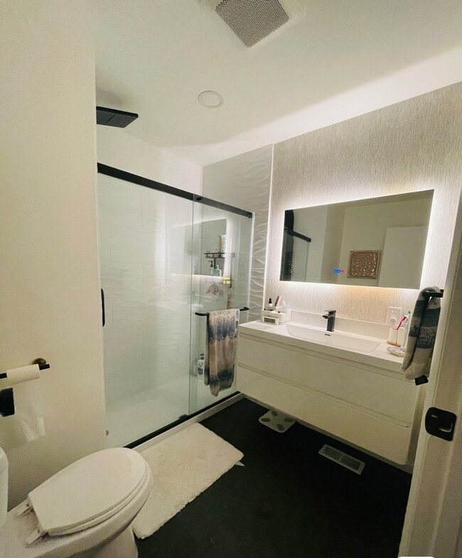 Building Photo - 40 Triumph Ct