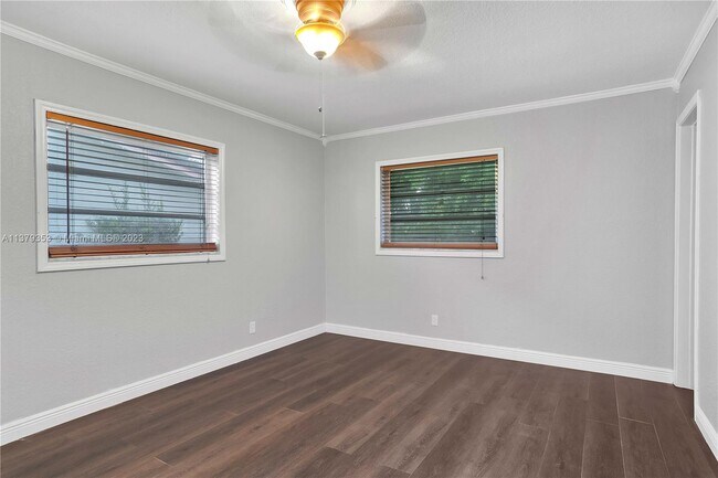 Building Photo - 3881 NW 110th Ave