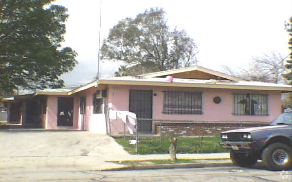 Foto del edificio - 1244 Wall Ave