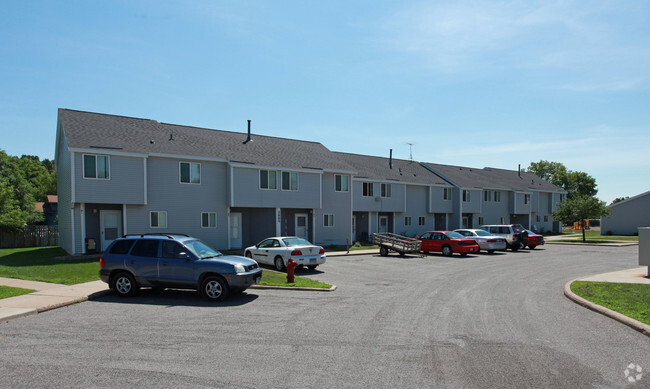 Foto del edificio - Abbey Field Townhomes