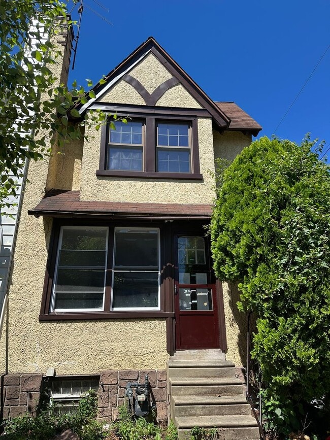 Building Photo - 500 Glendale Rd