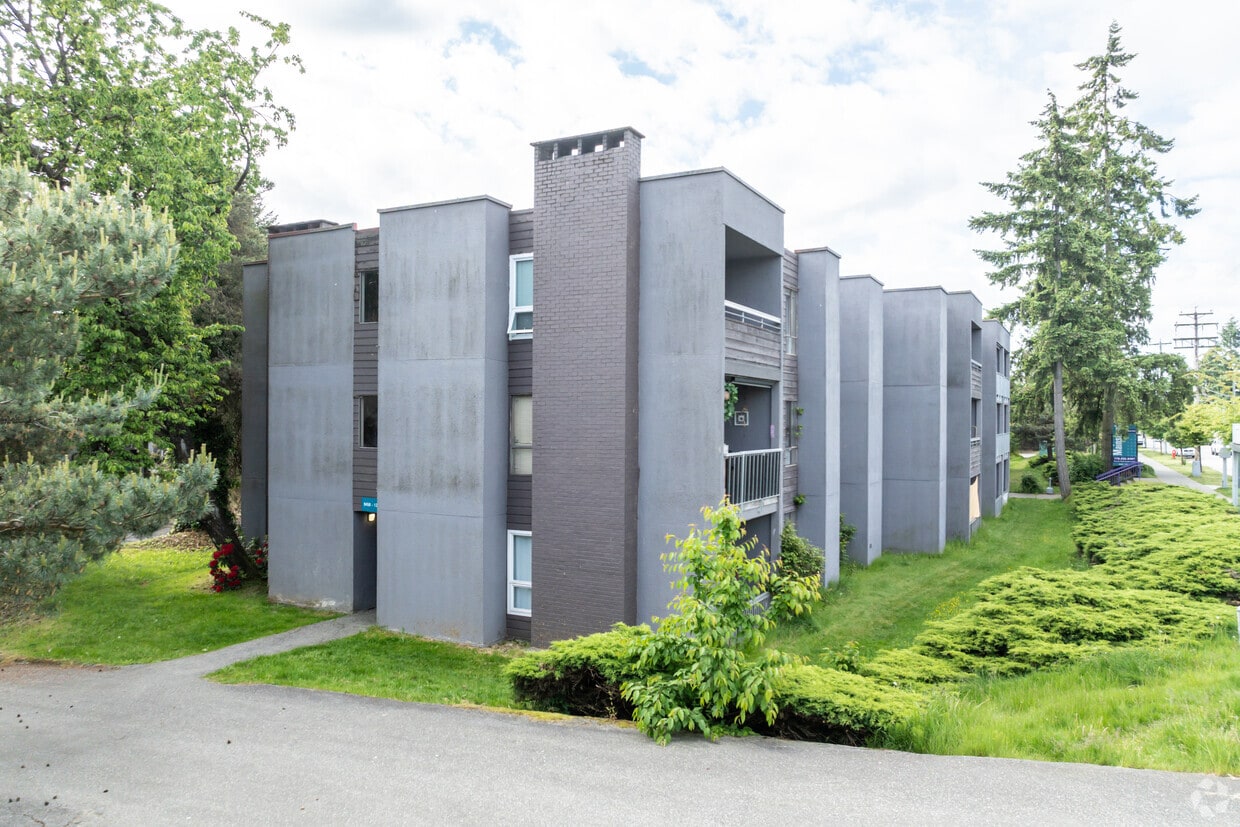Primary Photo - Pacific Park Apartments