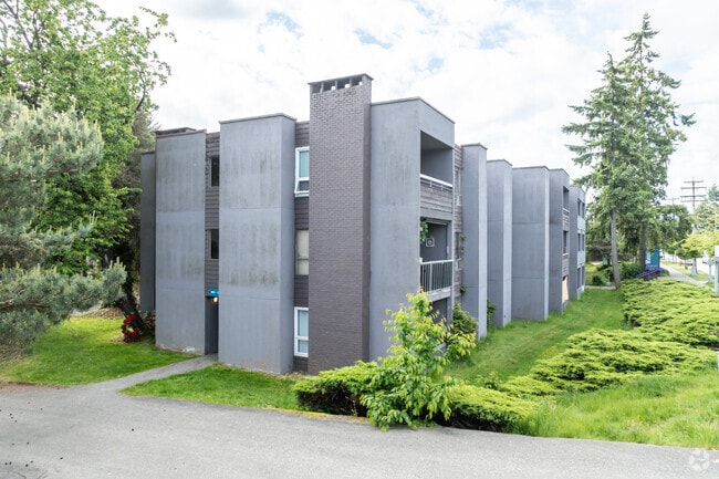 Building Photo - Pacific Park Apartments