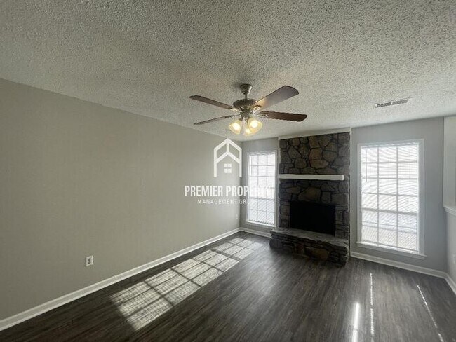Building Photo - 5121 Bruton - $500 OFF FIRST MONTH'S RENT!