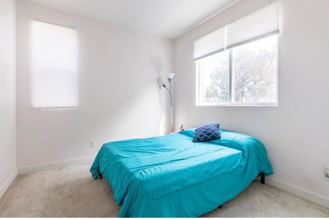 Foto del edificio - 12746 Watt Ln